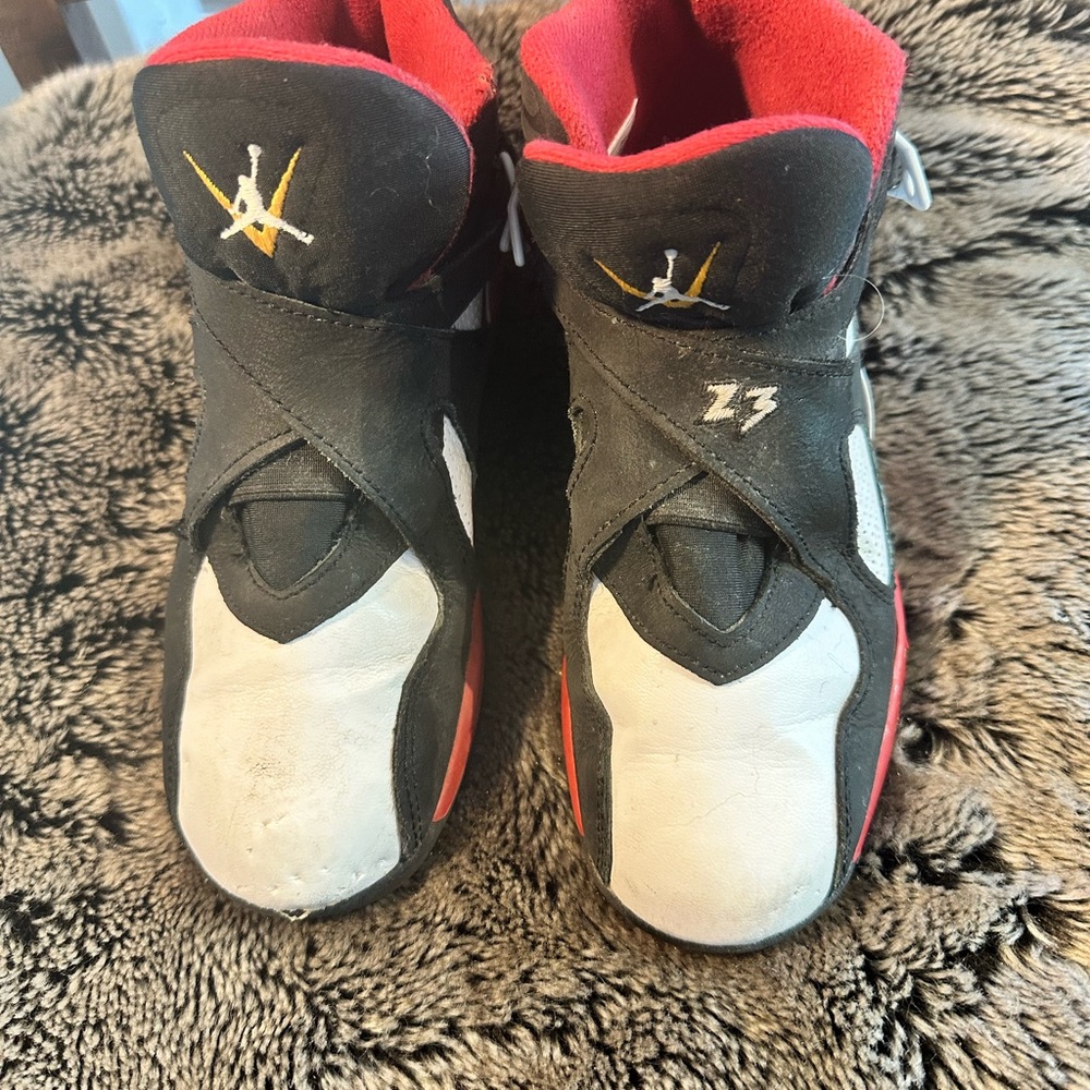 Air Jordan 8 PS Red Black and White Hi Top Sneakers, size 2.5 - Picture 7 of 9